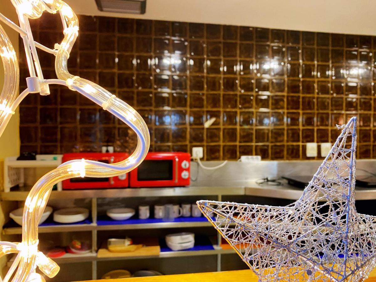 Hostel Space Capsule Madrid Luaran gambar