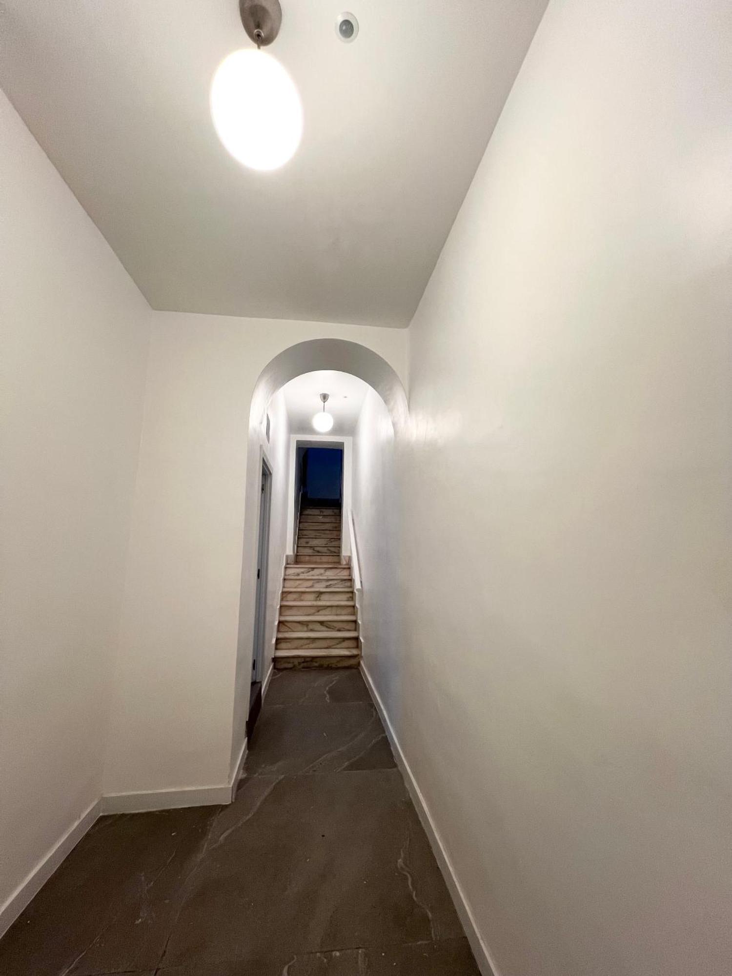 Hostel Space Capsule Madrid Luaran gambar