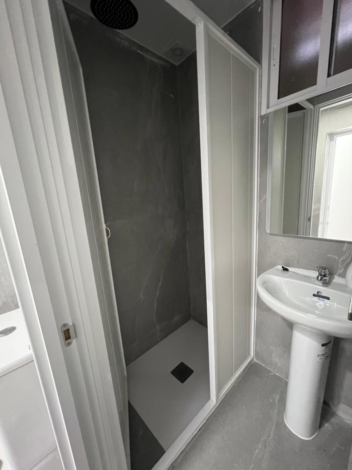 Hostel Space Capsule Madrid Luaran gambar
