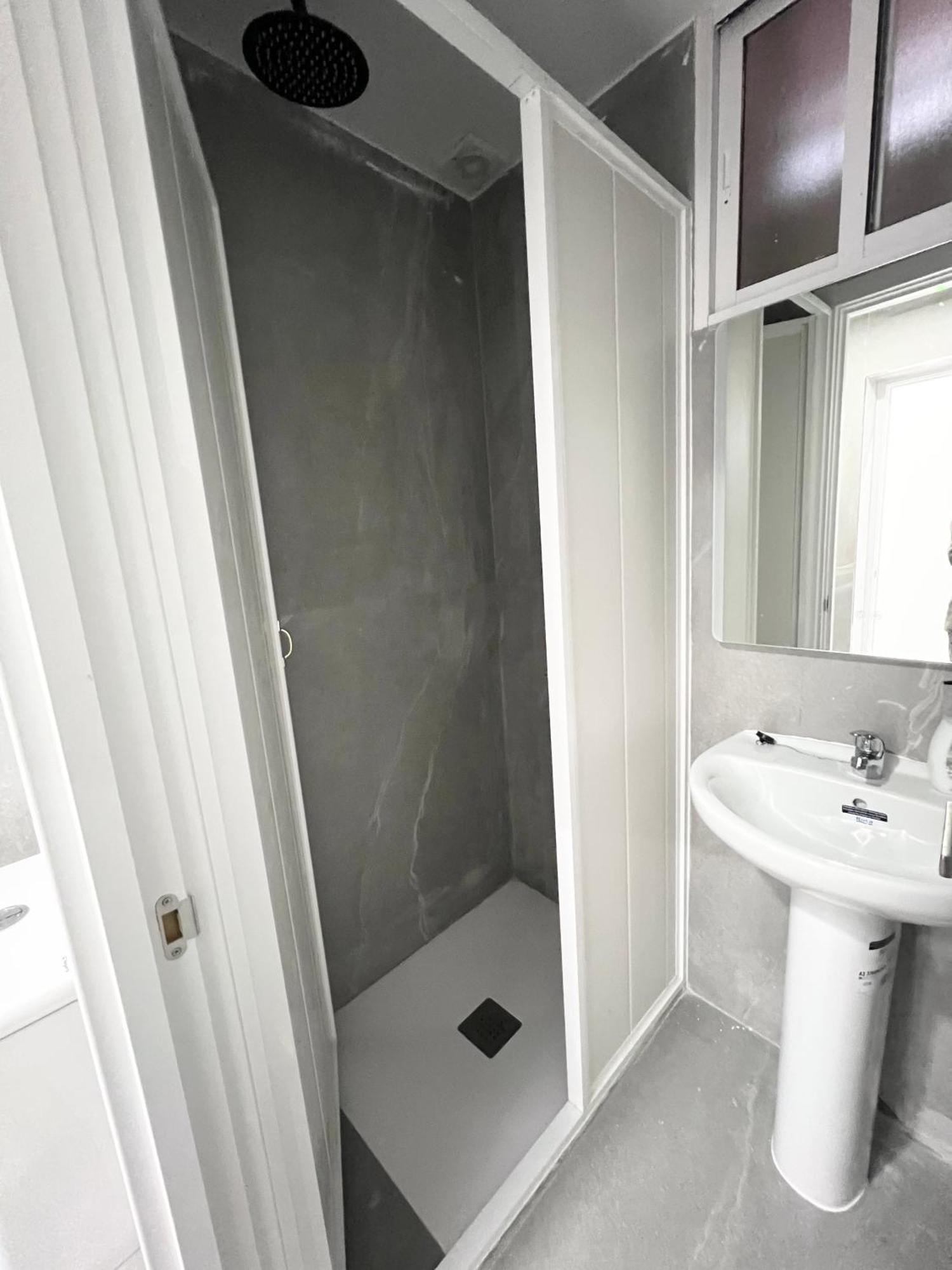 Hostel Space Capsule Madrid Luaran gambar